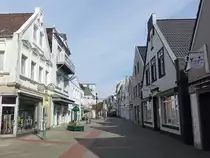 Heide/Holstein am 10.4.2023: Blick in die S�derstra�e Richtung Maktplatz /