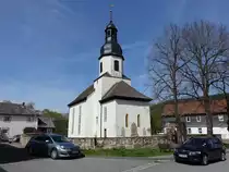 Wei�en, evangelische Dorfkirche, erbaut im 15. Jahrhundert (22.04.2023)