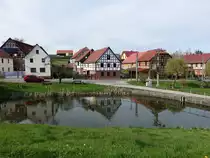 Fachwerkh�user am Dorfteich von Teichweiden (22.09.2023)