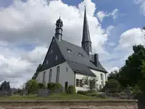 M�lsen, evangelische St. Niclas Kirche, Chorturm 12. Jahrhundert, Umbau im 16. Jahrhundert (13.08.2023)