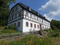 Raschau, Pfarrhaus in der Schulstrae (19.08.2023)