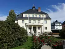 Gro�olbersdorf, Rathaus, repr�sentativer Putzbau von 1924 (17.09.2023)