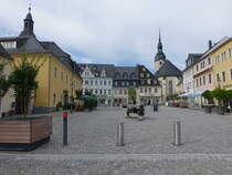 Zschopau, Huser und ev. St. Martin Kirche am Neumarkt (17.09.2023)