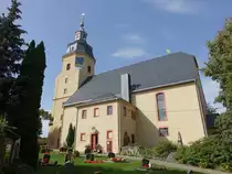 Gro�hartmannsdorf, evangelische Kirche, barocke Saalkirche, erbaut 1738 (18.09.2023)