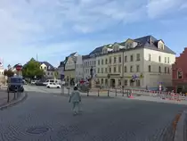 Hainichen, H�user und Gellert Denkmal am Markt (18.09.2023)