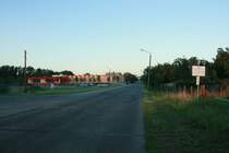  Kaltenborner Strae und Freizeitbad  Stadt Guben , am Abend des 13.08.2008