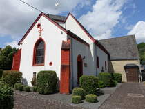Dahlem, kath. Pfarrkirche St. Lambertus, erbaut ab 1249, 1966 erweitert durch den Architekten Hans Geimer (23.06.2022)