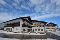 Das Haus Engel ist im Pfrontener Stadtteil Berg zu finden. (November 2023)