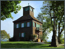 Die Hochwart wurde 1839 als Teehuschen am hchsten Punkt der Insel Reichenau errichtet. (08.10.2023)