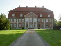 Schloss Prebberede, erbaut 1778 nach Plnen des Gstrower Baumeisters Sidon fr Carl Friedrich Graf von Bassewitz (16.09.2012)