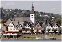 Die St. Marien Kirche und ein Teil der Uferpromenade von Bad Breisig. 15.08.2008