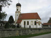 Oberlaindern, Pfarrkirche St. Korbinian, erbaut um 1500, barockisiert im 18. Jahrhundert (06.10.2013)