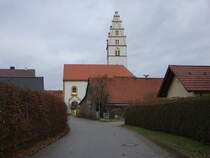Niedermotzing, Pfarrkirche St. Bartholomus, erbaut 1722 (26.12.2016)