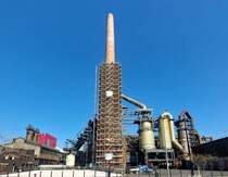 Reperaturen am Schornstein von Hochofen 1 auf Esch Belval, nahe dem Bahnhof Belval Universit. 03.2024