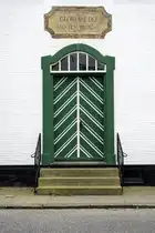 Eingangst�r an der Storegade in Augustenburg auf der Insel Alsen (Nordschleswig). Aufnahme: 20. M�rz 2024.