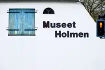 Ausschnitt der Fassade des Kunstmuseums Holmen in der nordschleswigschen Kleinstadt L�gumkloster (d�nisch L�gumkloster). Aufhahme: 18. M�rz 2024.