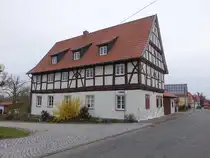 B�seckendorf, historisches Pfarrhaus in der Kirchgasse (18.03.2024)