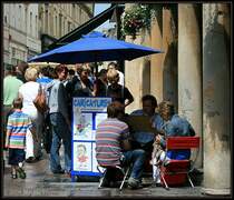 Die Stadt der Straenknstler... Fugngerzone in Bath, Somerset UK.