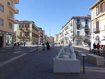 Cosenza, Kunst und Huser am Corso Giuseppe Mazzini (07.04.2024)