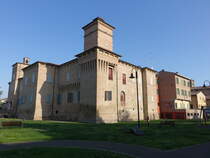 Soliera, Castello Campori an der Piazza Fratelli Sassi, erbaut ab 1465 (12.04.2024)