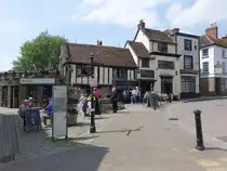 Shaftesbury, H�user und Gesch�fte in der High Street (11.05.2024)