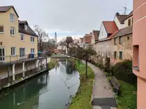 Donauw�rth: Blick zur Pfarrkirche Hl. Kreuz, 12-2023