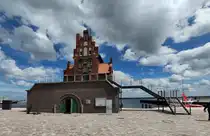 Die Hafenmeisterei im Stralsunder Hafen, 06-2024