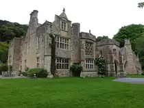 Clevedon, Herrenhaus aus dem 14. Jahrhundert, Westfl�gel erbaut 1570 (16.05.2024)