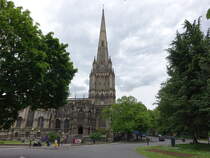 Bristol, Pfarrkirche St. Mary Redcliffe, erbaut von 1292 bis 1370 (16.05.2024)