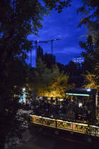 Blick von der Olga-Misař-Promenade Richtung Donaukanal in Wien. Aufnahme: 18. Mai 2024.