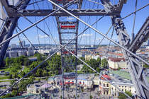 Blick von der Kabine des Wiener Riesenrads in nrdlicher Richtung. Aufnahme: 19. Mai 2024