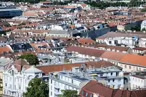 Blick vom Wiener Riesenrad �ber die D�cher in n�rdlicher Richtung. Aufnahme: 19. Mai 2024.