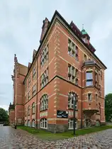 Das Heinrich-Sauermann-Haus wurde Anfang des 20. Jahrhunderts im Stil der niederl�ndischen Renaissance erbaut. In dem Geb�ude ist das Naturwissenschaftliches Museum Flensburg untergebracht. (Juni 2024)