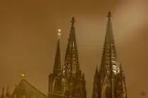 die Spitzen des K�lner Doms bei Nacht, Januar 2023.