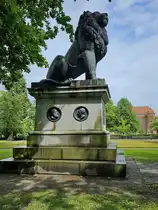 Der 1862 im sp�tklassizistischen Stil gestaltete Idstedt-L�we soll an den Sieg der d�nischen Truppen �ber die aufst�ndischen Schleswig-Holsteiner in der Schlacht bei Idstedt erinnern. (Flensburg, Juni 2024)