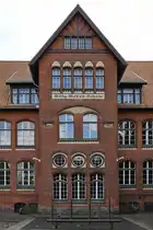 Die von 1905 bis 1907 erbaute Willy-Weber-Schule ist heute das Haus II der Goethe-Schule in Flensburg. (Juni 2024)