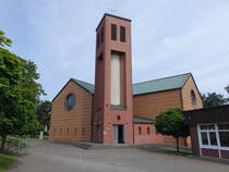 Heessen, kath. Pfarrkirche St. Marien, erbaut von 1985 bis 1986 durch die Architekten Peter Kulka und Hans Schilling (07.06.2024)
