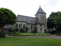 Einen, Pfarrkirche St. Bartholomus, erbaut im 12. Jahrhundert, erneuert 1939 durch den Warendorfer Knstler Josef Brandkamp (04.06.2024)