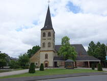 Lette, Pfarrkirche St. Vitus, erbaut im 13. Jahrhundert, neuer Kirchturm erbaut von 1856 bis 1858 (03.06.2024)