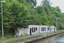 Das ehemalige belgische Zollgebude am Zuid-Willemsvaart, aufgenommen bei einer Schleusenfahrt. 07.2024