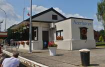 Schleusenwrterhaus an der Schleuse Neerharen, aufgenommen bei einer Schleusenfahrt. 07.2024