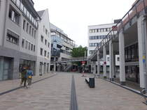 Paderborn, Geschfte und Huser am Knigsplatz (02.06.2024)