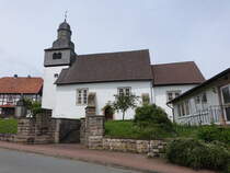 Helmighausen, evangelische Kirche, erbaut im 14. Jahrhundert (31.05.2024)