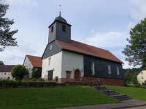 Nieder-Waroldern, evangelische Kirche, erbaut im 14. Jahrhundert (31.05.2024)