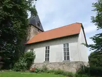 Wethen, evangelische Kirche, romanischer Kirchturm aus dem 13. Jahrhundert, Langhaus 19. Jahrhundert (31.05.2024)