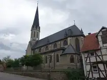 K�rbecke, neugotische Pfarrkirche St. Blasius, erbaut von 1898 bis 1901 (30.05.2024)