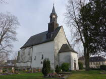 Eschefeld, evangelische Dorfkirche, romanische Saalkirche aus Bruchsteinmauerwerk (31.03.2024)