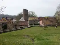 Kohren-Sahlis, Bergfried der Burgruine Kohren, H�henburg erbaut um 1000 (31.03.2024)