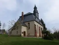 Langenleuba-Niederhain, evangelische St. Nikolai Kirche, Kirchturm 12. Jahrhundert, Langhaus erbaut im 17. Jahrhundert, Ladegast Orgel von 1903 (31.03.2024)