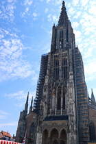 Blick bis zur Spitze des Ulmer Mnsters am 20. Juli 2024 